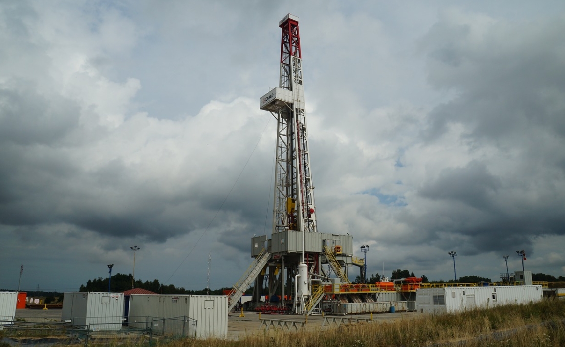 drilling of oil
